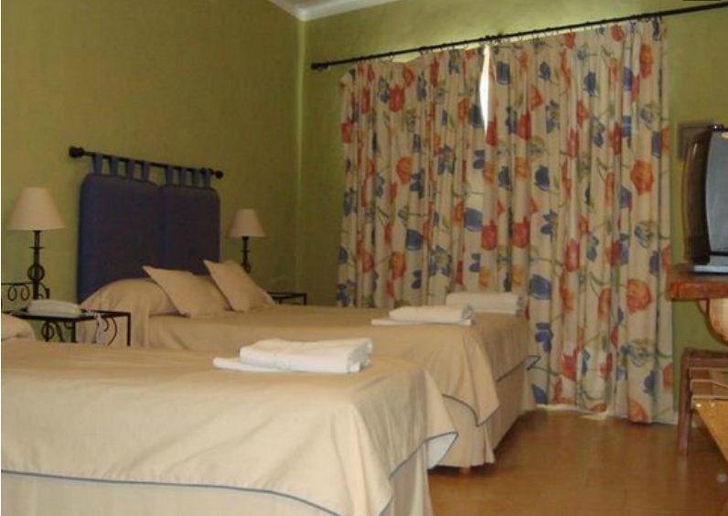 Hotel Portovenere Las Grutas Zimmer foto